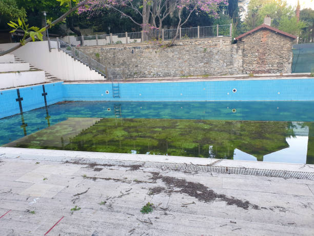 Best Flood restoration services  in Commerce, CA